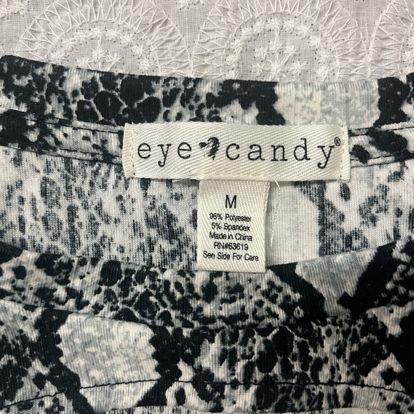 NWT Eye Candy Snakeskin print, cleavage cutout, tank top- juniors medium - Picture 3 of 8